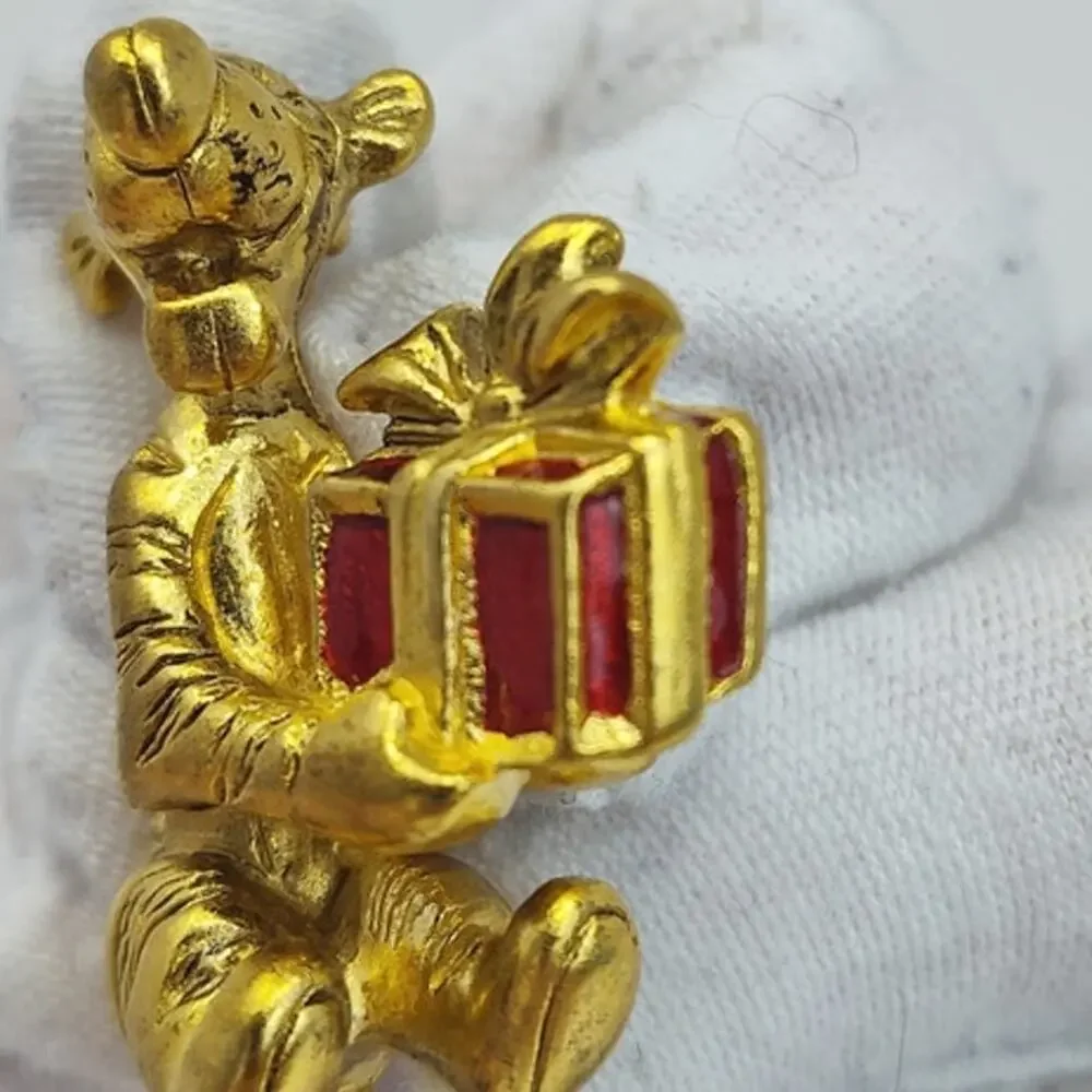 Disney Winnie the Pooh Gold-Toned Holiday Brooch